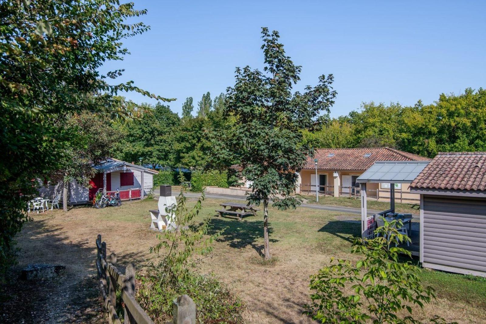 Camping Onlycamp L'Argente Condom Bagian luar foto